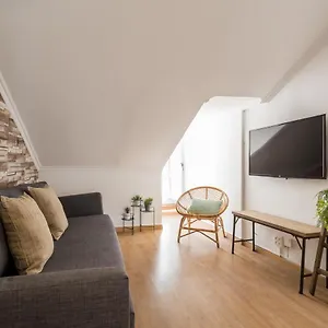 Apartamento Rato Cozy 3br W/balcony - By Lu Holidays